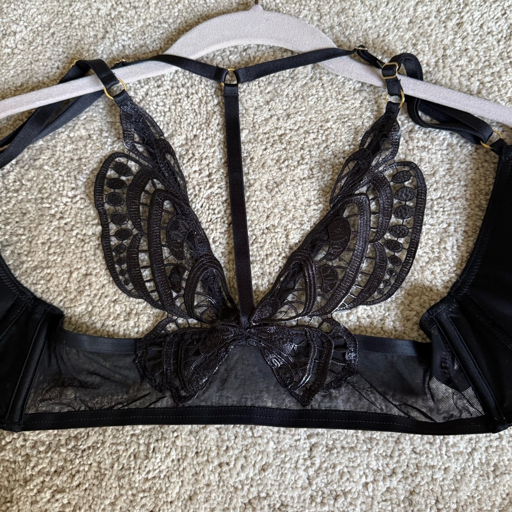 VS Butterfly Bra!